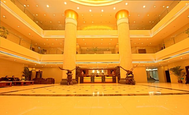 酒店大堂.jpg 酒店大堂.jpg